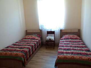 Отели типа «постель и завтрак» Areni Tavern-B&B Арени Двухместный номер с 2 отдельными кроватями и видом на горы-3